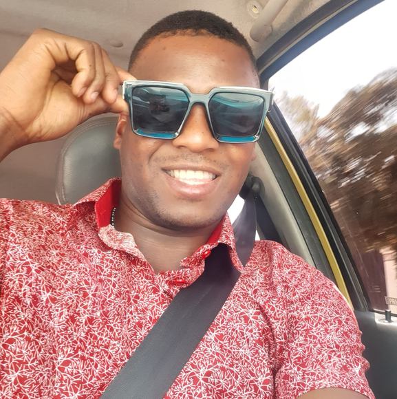 Meet your Posher, Bertrand - Picture 1 of 1